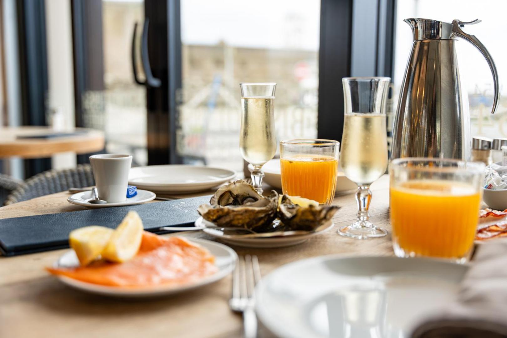 Hostellerie De La Pointe Saint-Mathieu - Spa & Restaurant Plougonvelin Ngoại thất bức ảnh