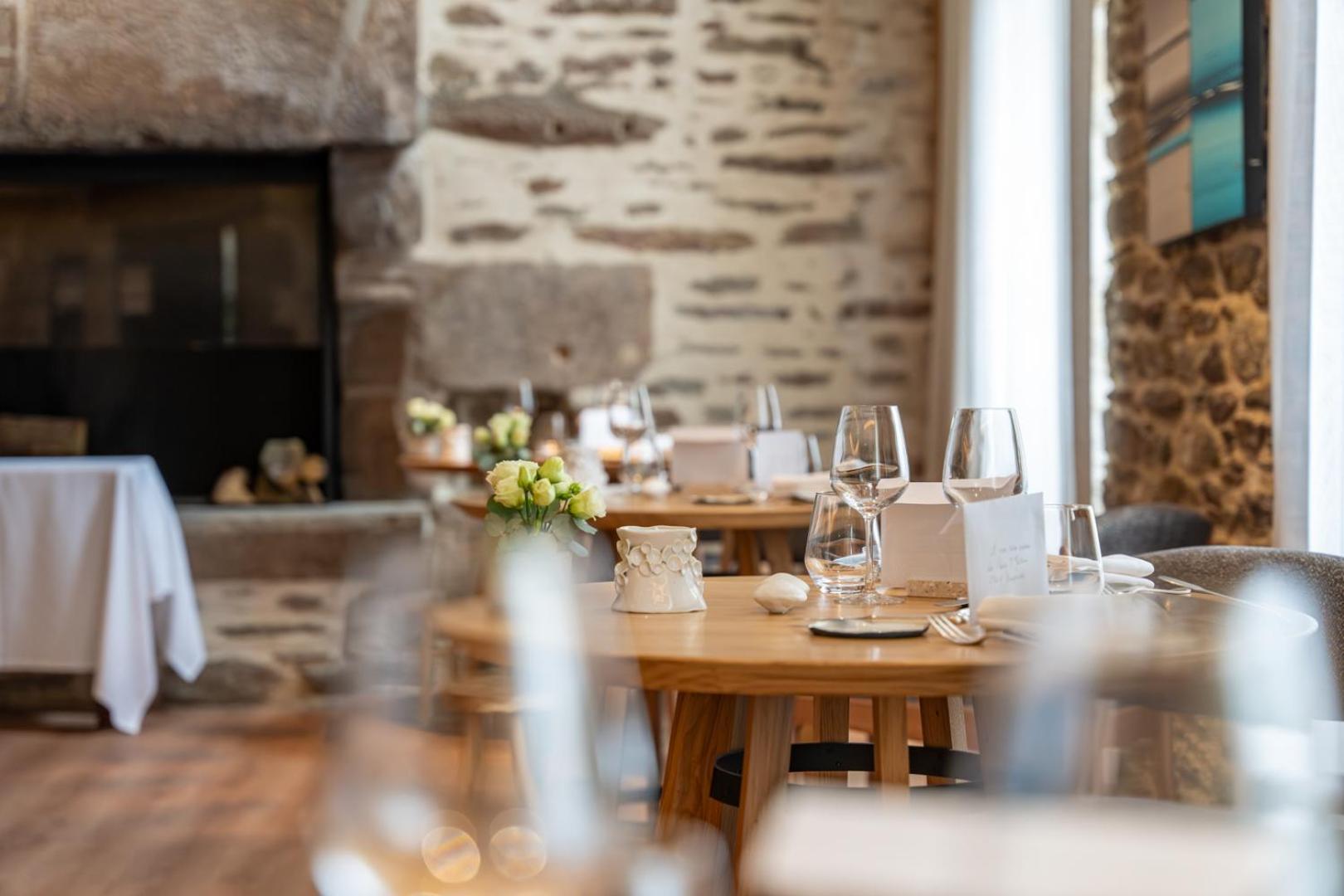 Hostellerie De La Pointe Saint-Mathieu - Spa & Restaurant Plougonvelin Ngoại thất bức ảnh